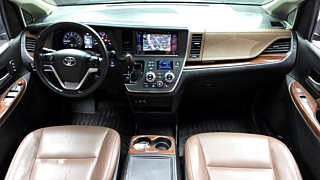 TOYOTA SIENNA 2017