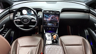 HYUNDAI TUCSON NX4 2021