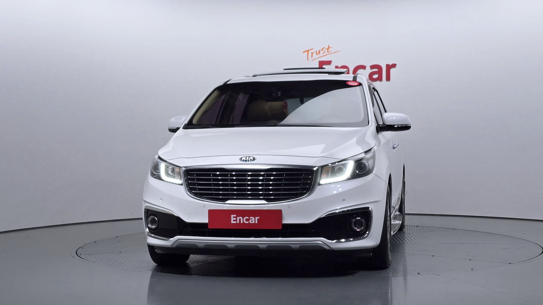 KIA CARNIVAL 2016