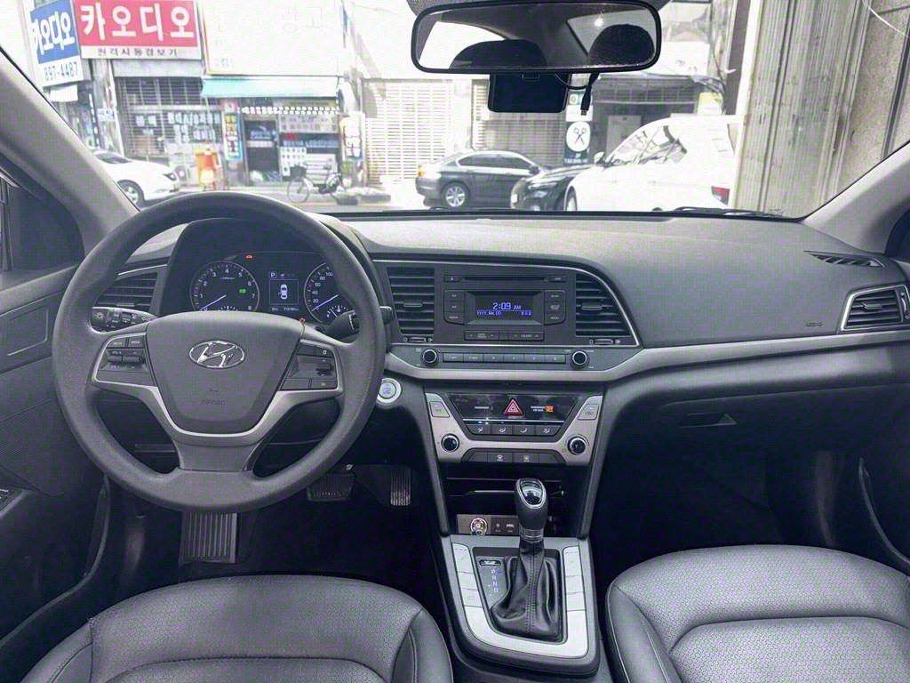 HYUNDAI AVANTE AD 2017