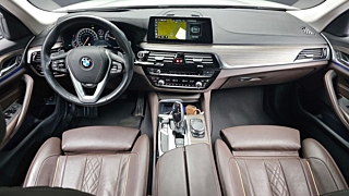 BMW 5-SERIES G30 2018