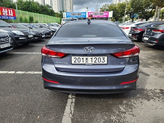 HYUNDAI AVANTE AD 2018