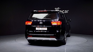 KIA CARNIVAL 2016