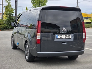 HYUNDAI STARIA 2022