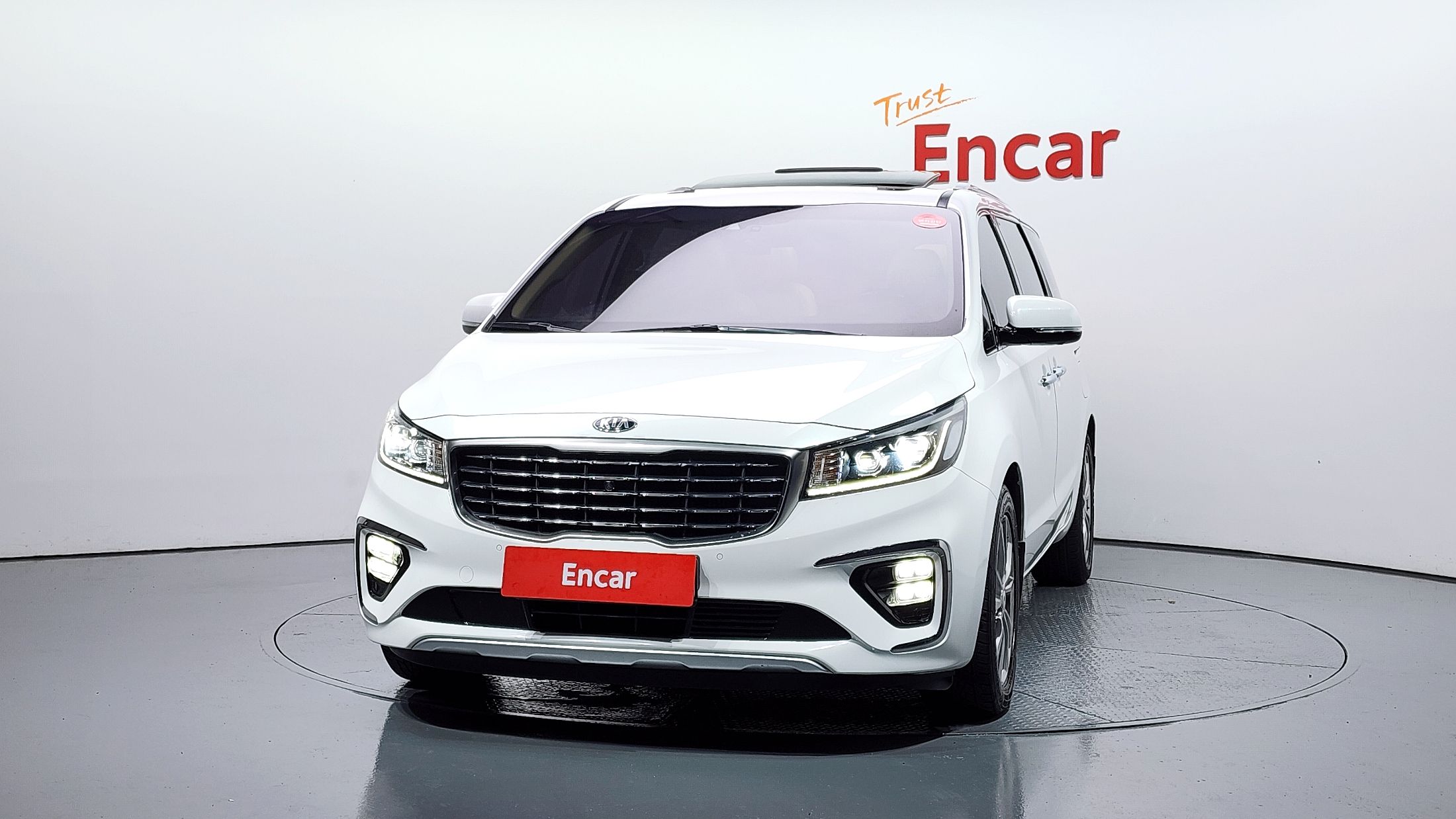 KIA CARNIVAL 2018