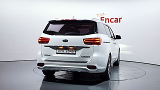 KIA CARNIVAL 2018