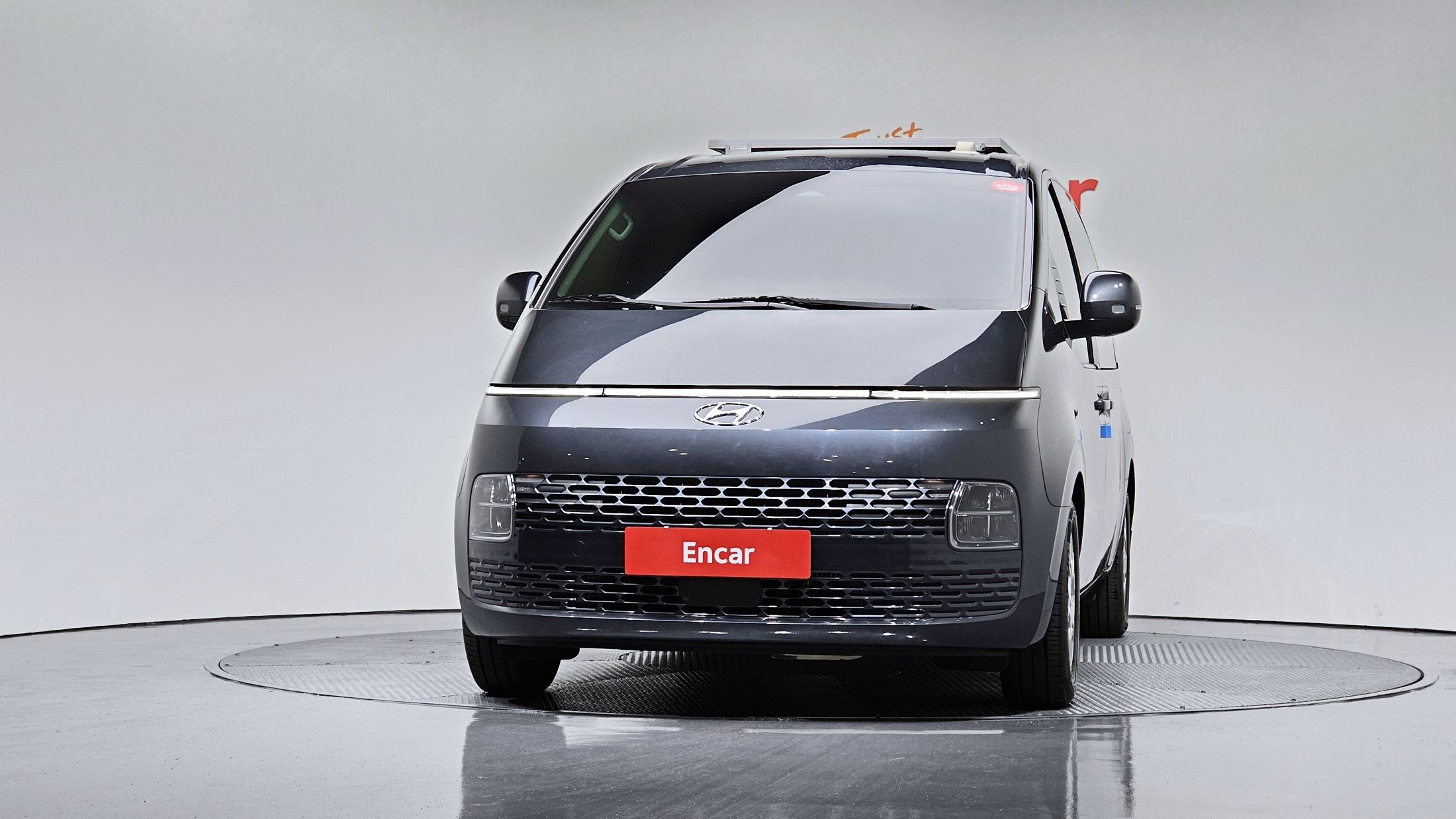HYUNDAI STARIA 2023