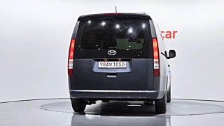 HYUNDAI STARIA 2023