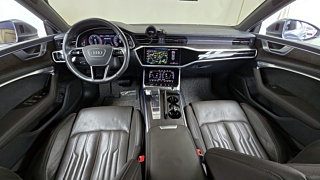 AUDI A7 4K 2020