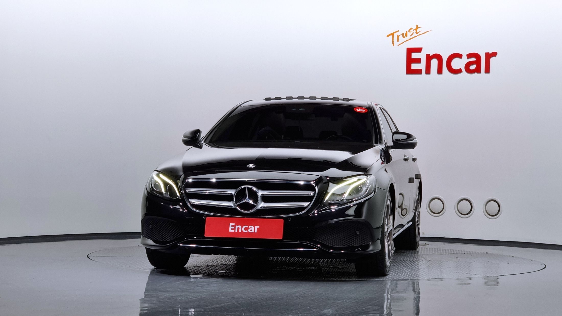 MERCEDES BENZ E-CLASS W213 2019