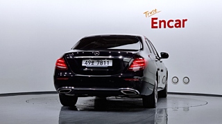 MERCEDES BENZ E-CLASS W213 2019
