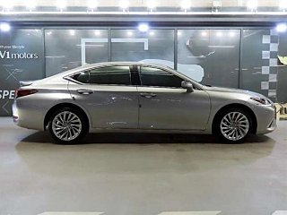 LEXUS ES300H 2023