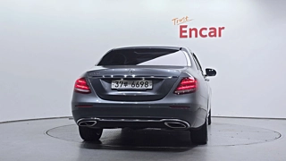 MERCEDES BENZ E-CLASS W213 2017