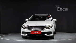 MERCEDES BENZ E-CLASS W213 2019