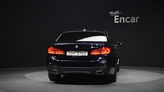 BMW 5-SERIES G30 2018