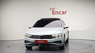 VOLKSWAGEN PASSAT GT B8 2022