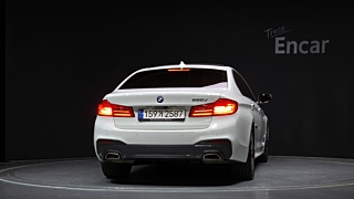 BMW 5-SERIES G30 2018