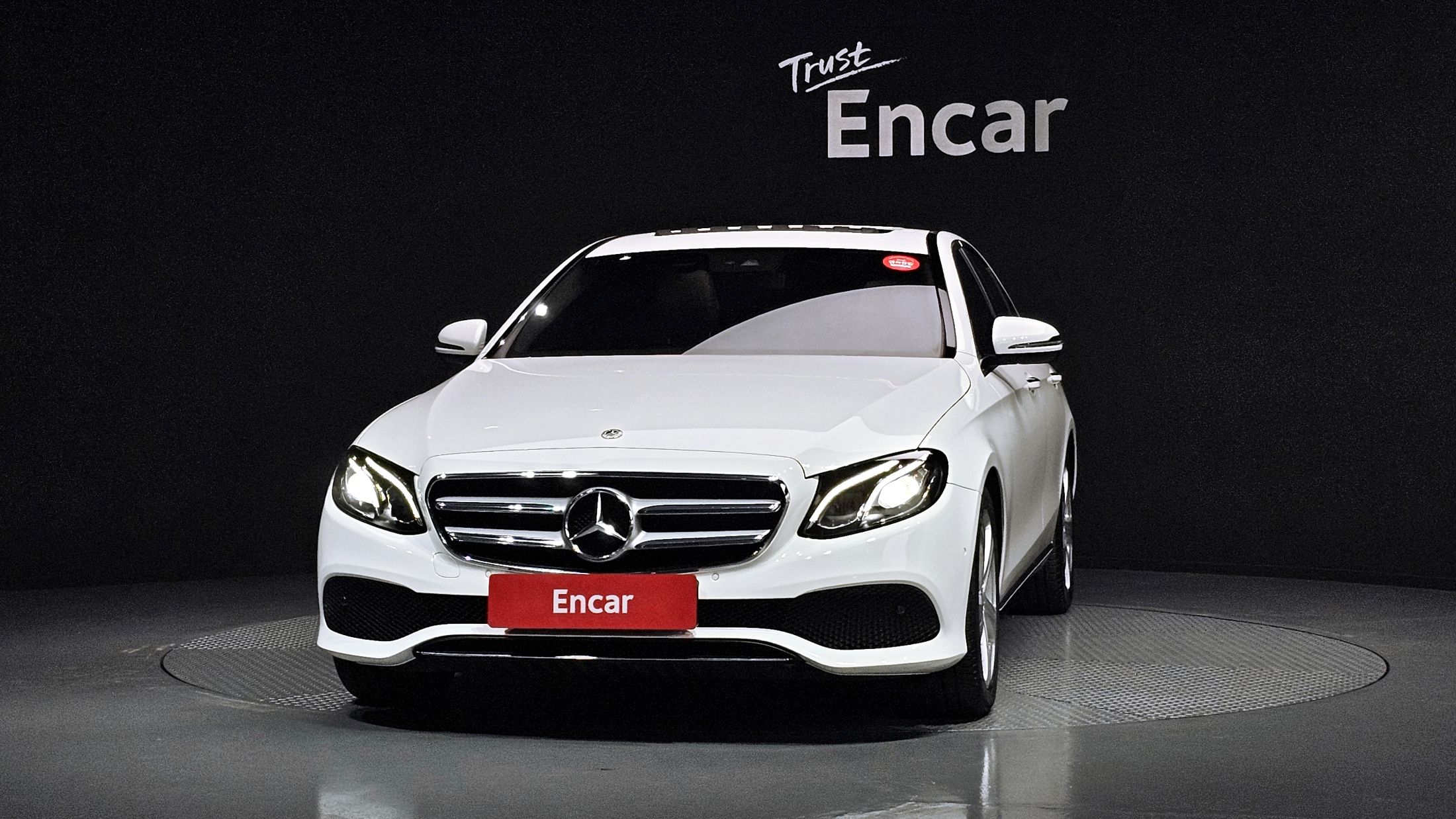 MERCEDES BENZ E-CLASS W213 2018