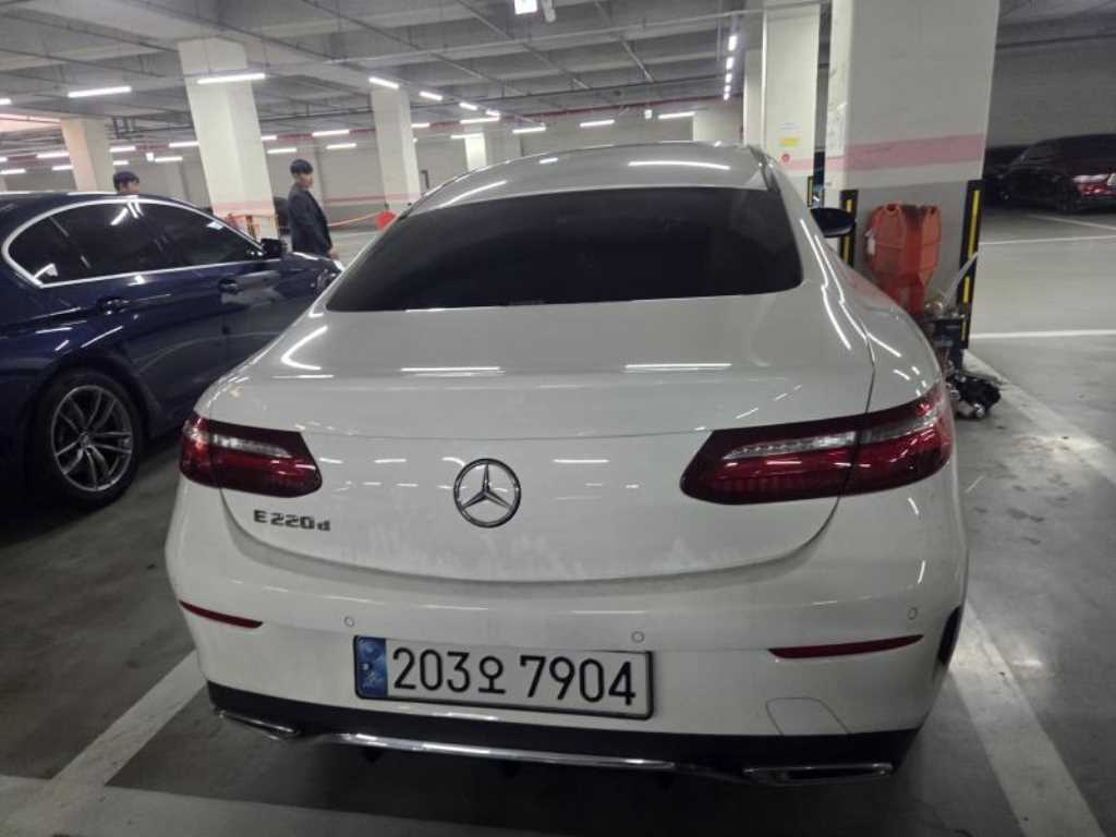 MERCEDES BENZ E-CLASS W213 2018