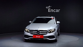MERCEDES BENZ E-CLASS W213 2018