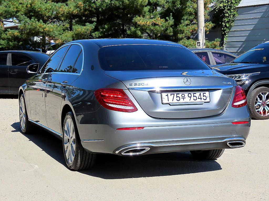 MERCEDES BENZ E-CLASS W213 2020