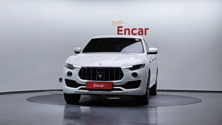 MASERATI LEVANTE 2018