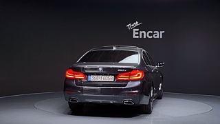 BMW 5-SERIES G30 2018