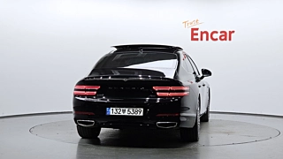 GENESIS G80 RG3 2023