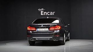 BMW 5-SERIES G30 2020