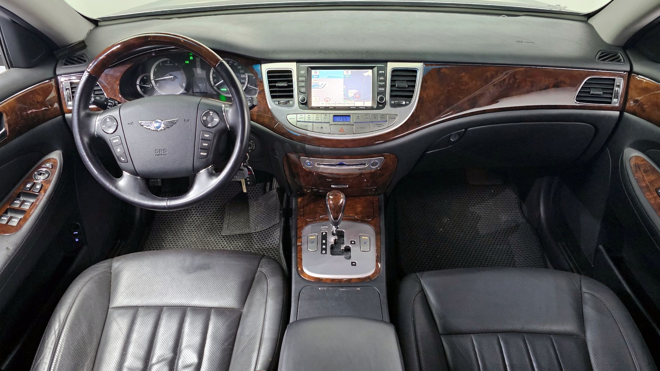HYUNDAI GENESIS 2010