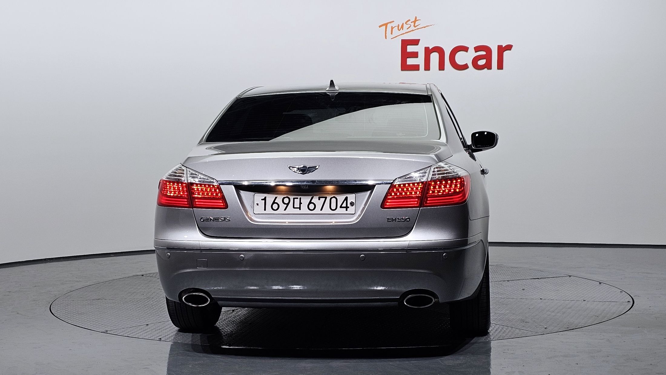 HYUNDAI GENESIS 2010