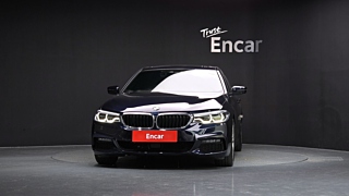 BMW 5-SERIES G30 2019