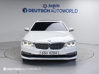BMW 5-SERIES G30 2018