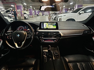 BMW 5-SERIES G30 2017