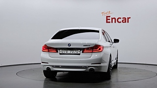 BMW 5-SERIES G30 2017