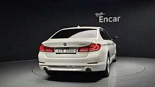 BMW 5-SERIES G30 2018