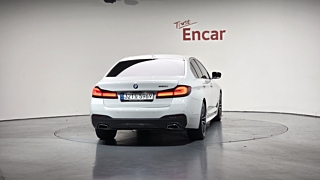 BMW 5-SERIES G30 2023