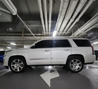 CADILLAC ESCALADE 2019