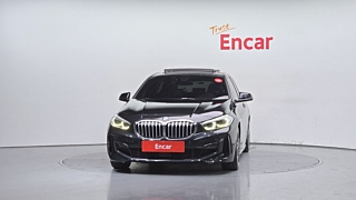 BMW 1-SERIES F40 2020