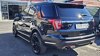 FORD EXPLORER 2018
