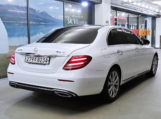MERCEDES BENZ E-CLASS W213 2016