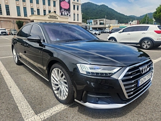 AUDI A8 D5 2020