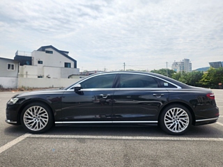 AUDI A8 D5 2020
