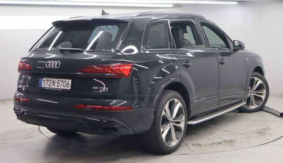AUDI Q7 4M 2022