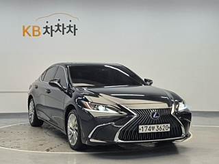 LEXUS ES300H 2020