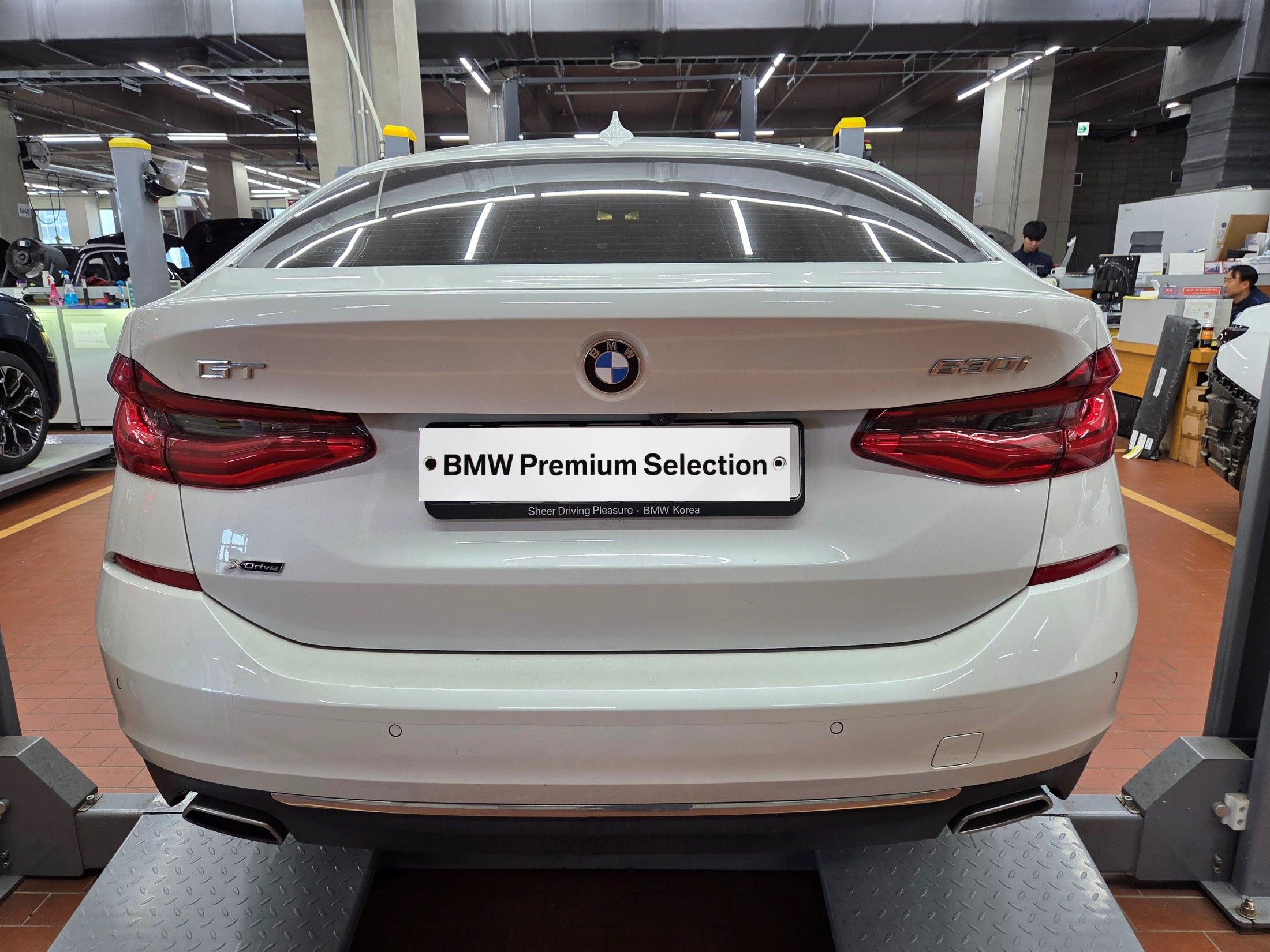 BMW 6-SERIES GT G32 2023