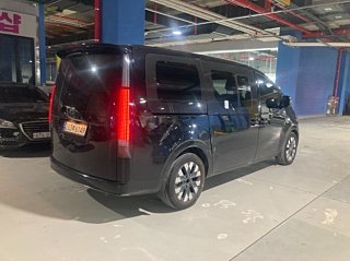 HYUNDAI STARIA 2021