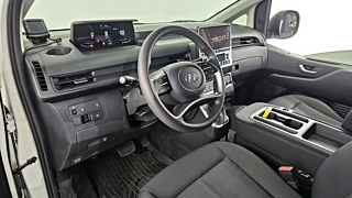 HYUNDAI STARIA 2023