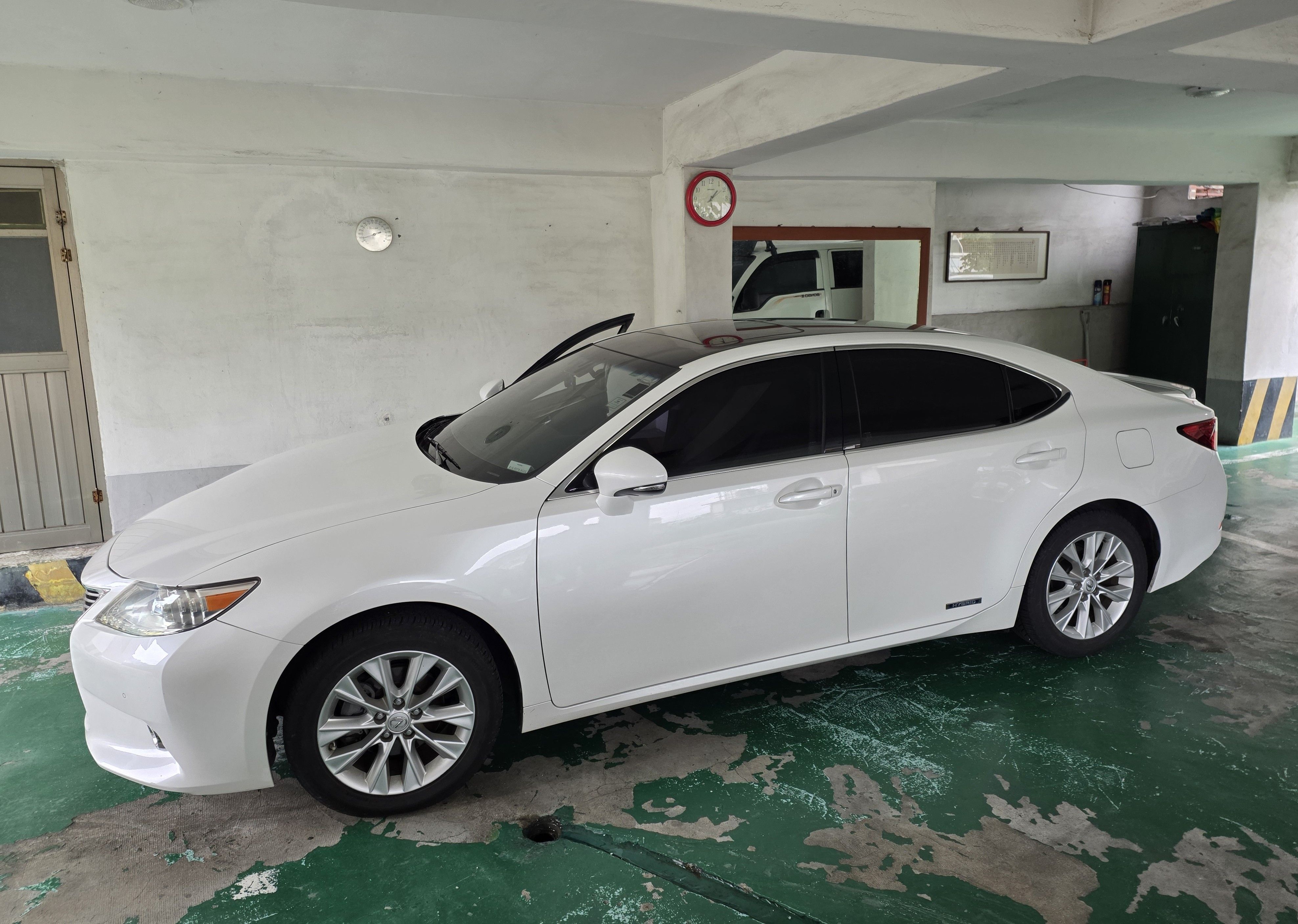LEXUS ES300H 2014