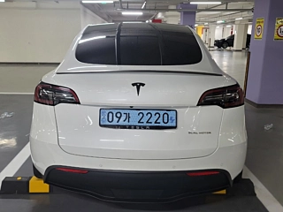 TESLA MODEL Y 2021